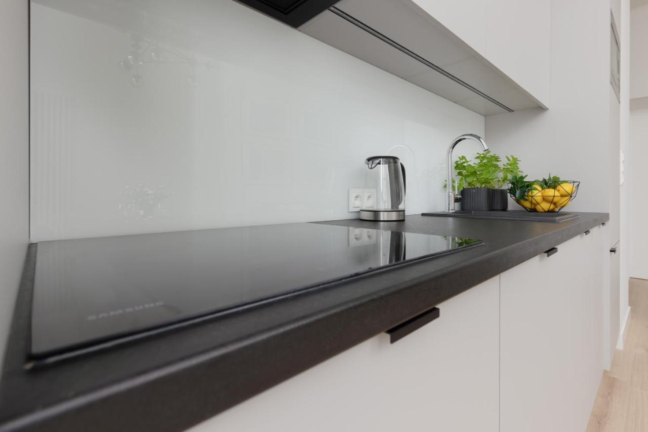 Spacious Apartment With Panoramic View Of Warsaw By Noclegi Renters Dış mekan fotoğraf